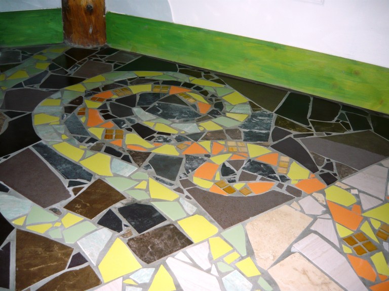 floor and skirting boards 077