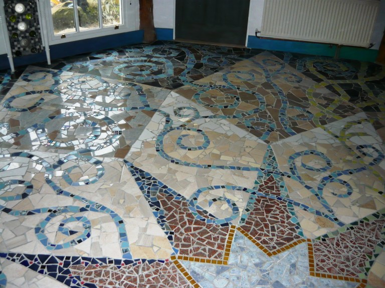 floor and skirting boards 092