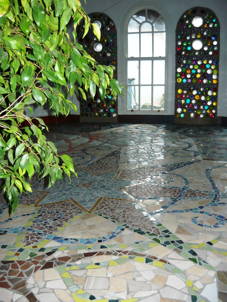 floor and skirting boards 105