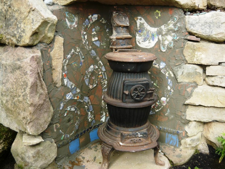 mosaic, snow and stumpery 017