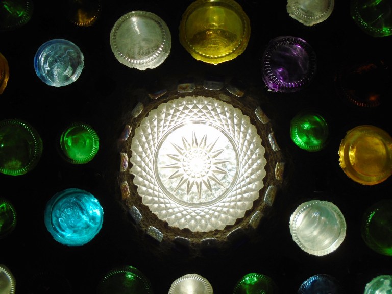 glassbottle wall 043