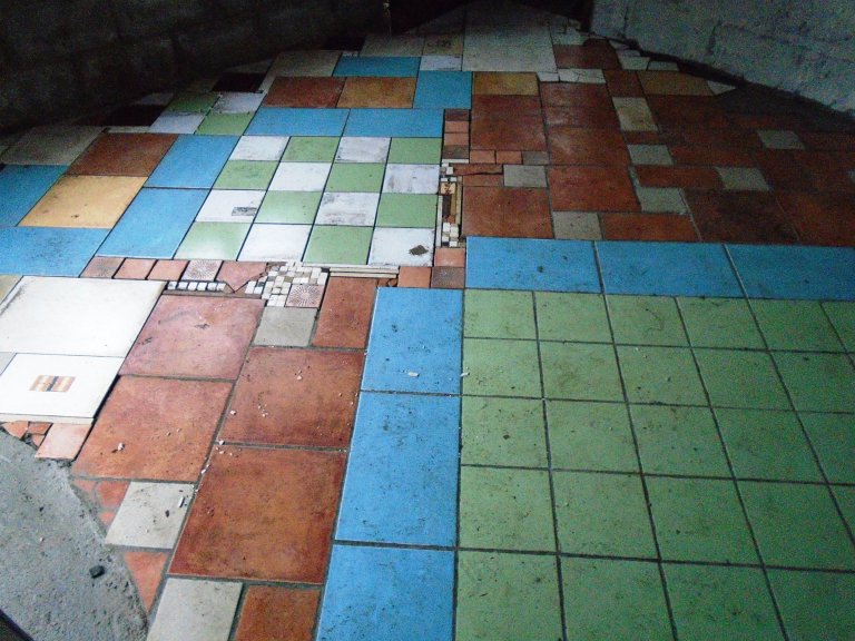 floor 048